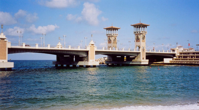     pont_de_stanley.jpg